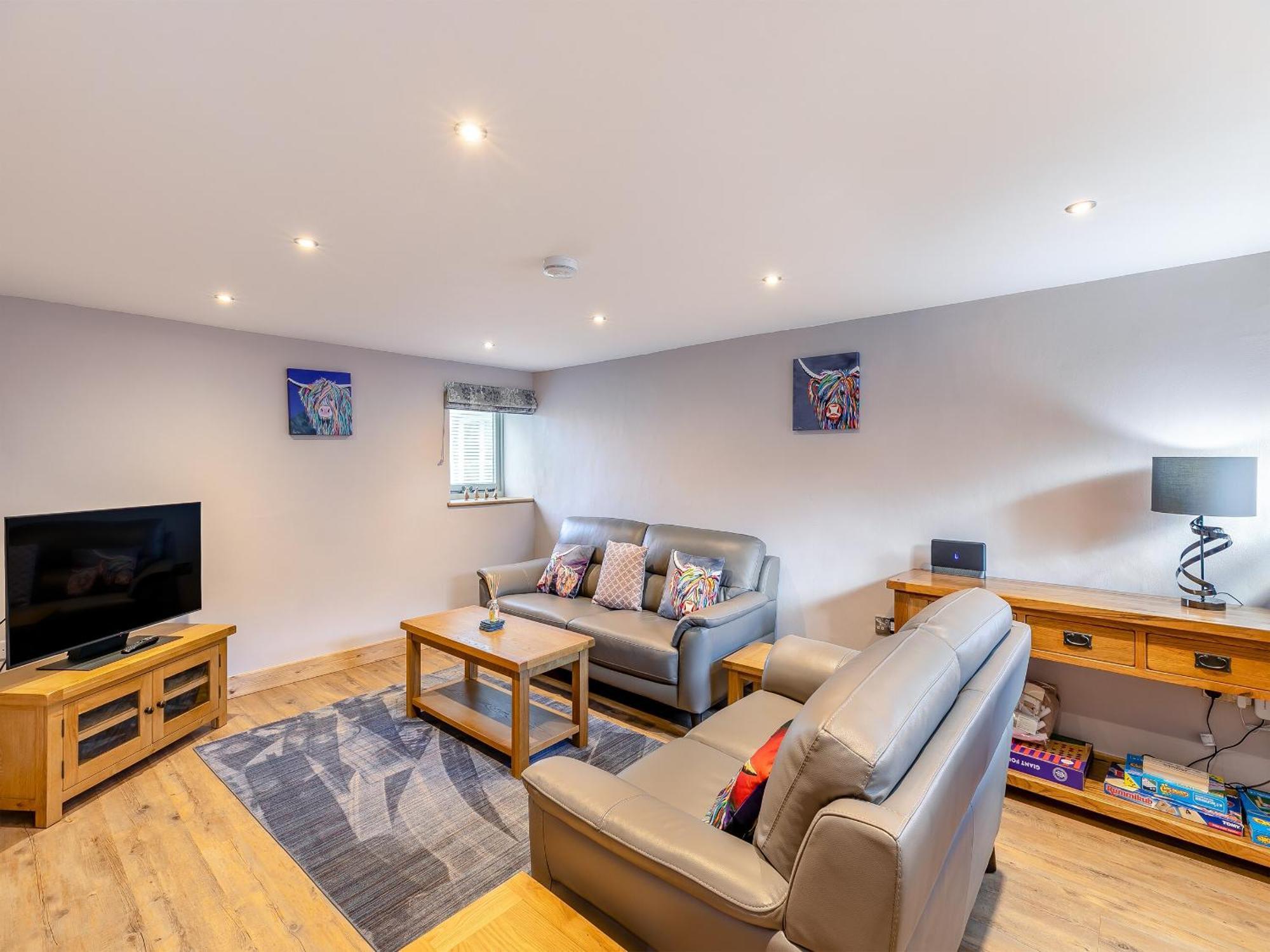 Cowcroft - Uk45063 Holiday home Tideswell
